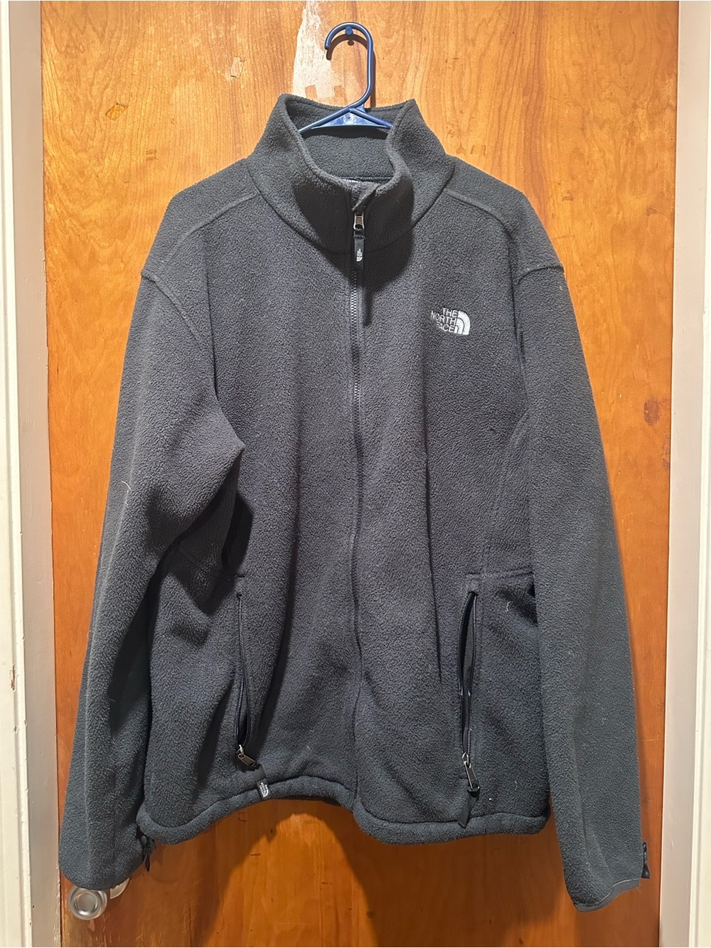 The North Face Men’s Full-Zip Fleece Jacket in Charcoal